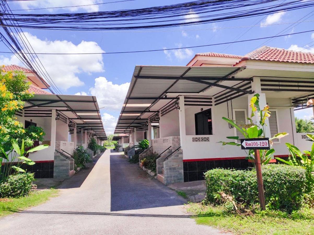 Tokyo Country Inn Nakhonratchasima Exterior foto